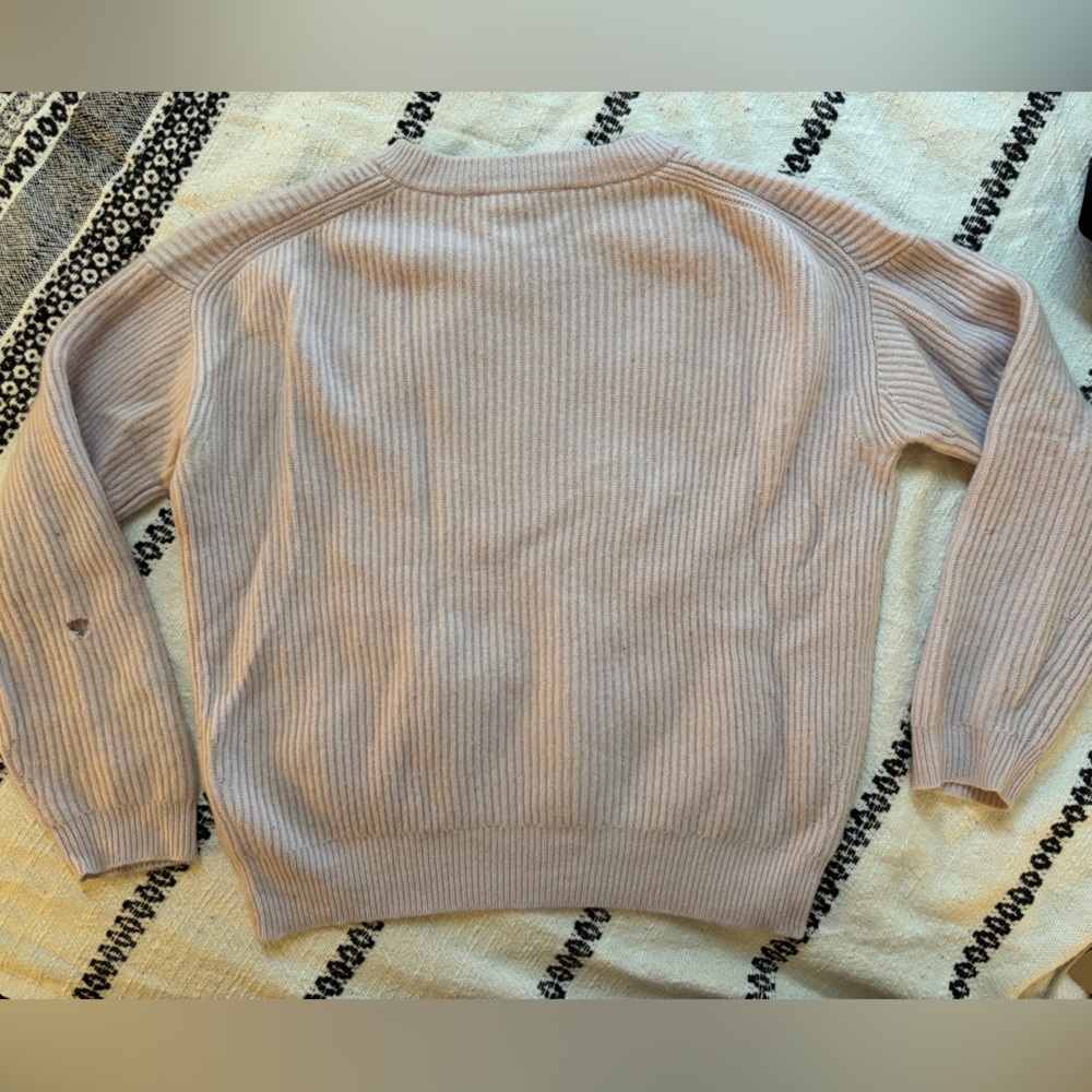 Everlane 100% Cashmere Ribbed Cocoon Crew Neck Sweater in Lilac - Medium - Picture 7 of 8